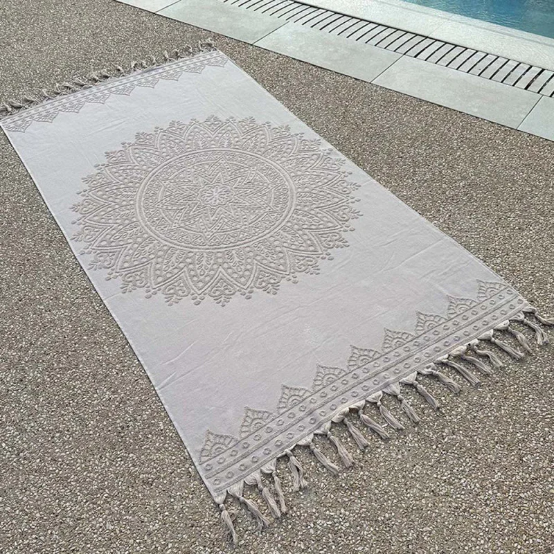 Beige strandhandduk Mandala med tunn frotté 180x95 cm
